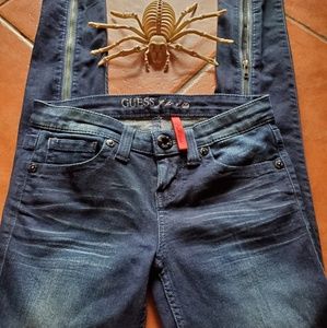 Back leg zipper GUESS jeans